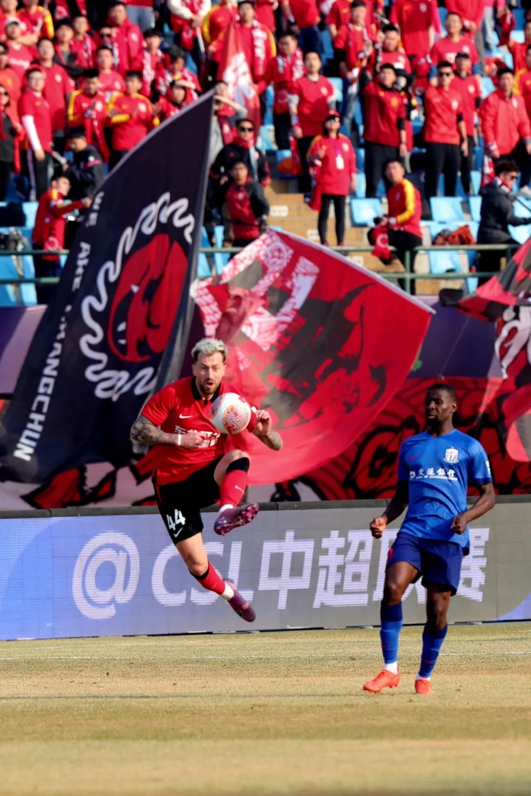 包含长春亚泰在主场备战下一场比赛的词条