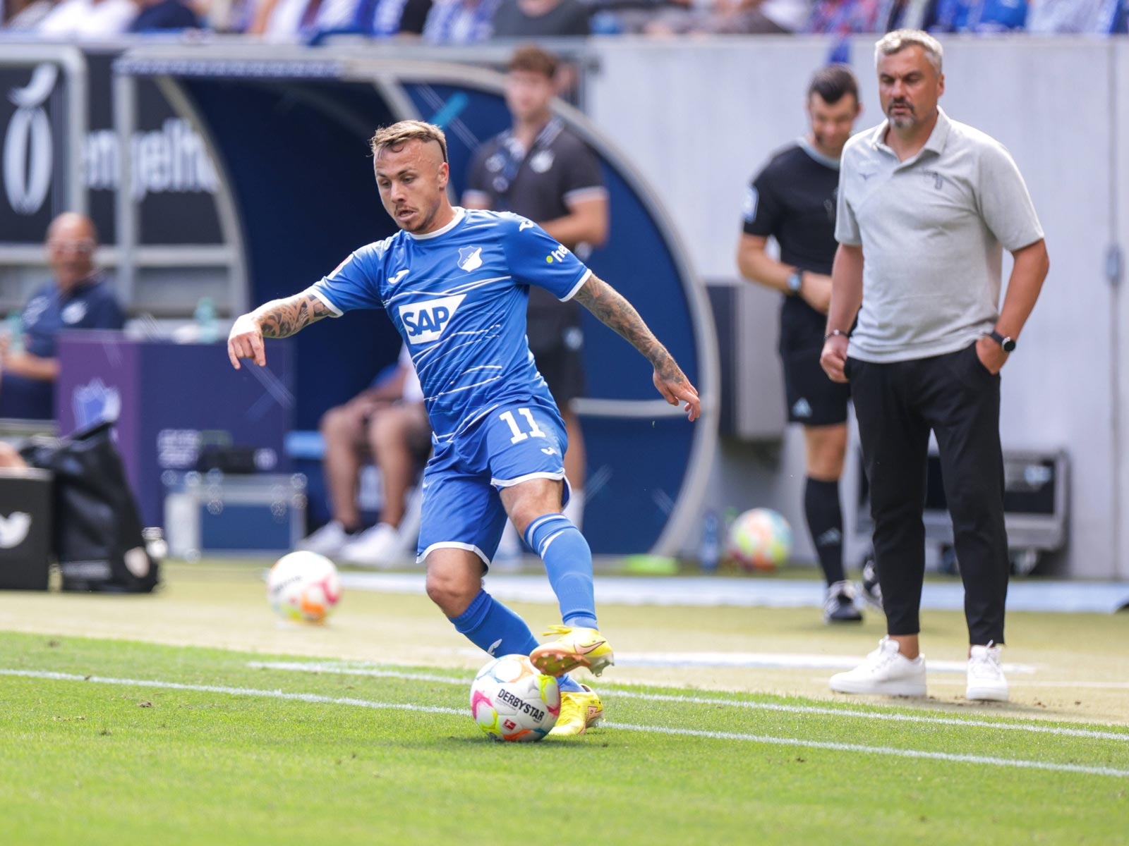 包含霍芬海姆客场逆转，击败对手实现连胜的词条