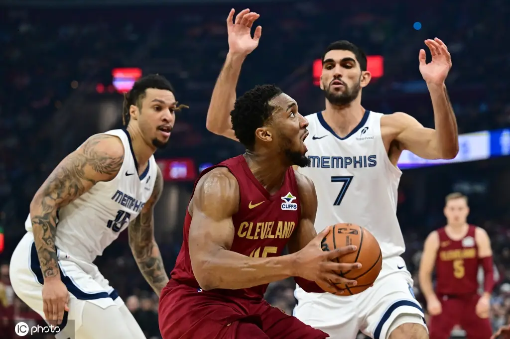 骑士主场不敌对手，球队危机