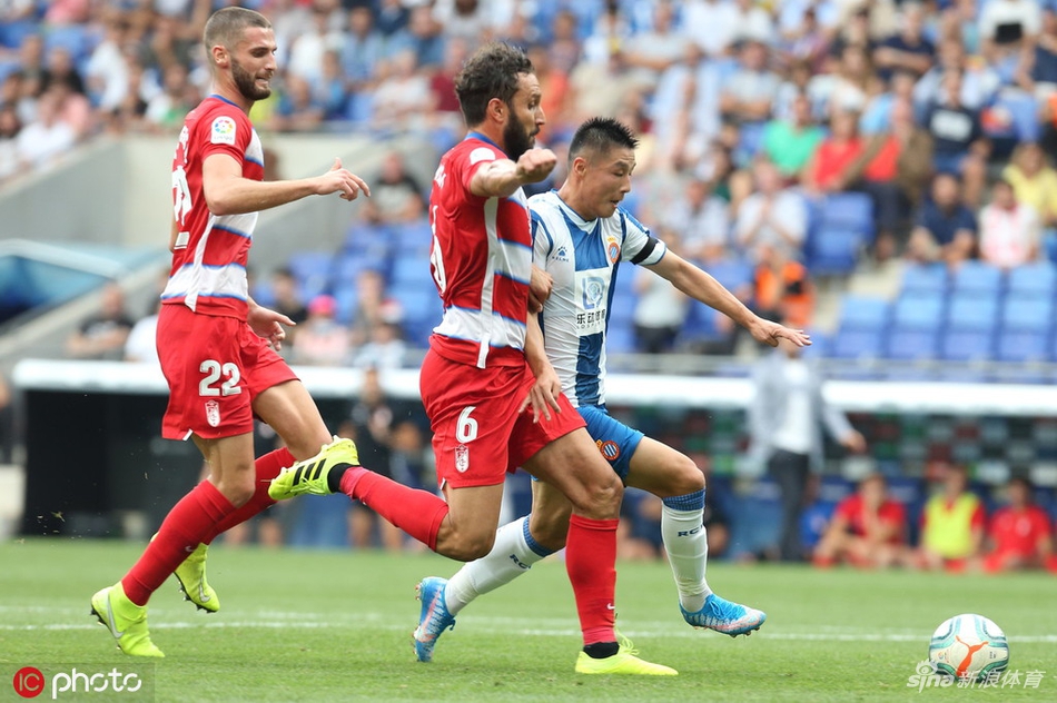 包含格拉纳达客场逆袭，迎来连胜良机的词条