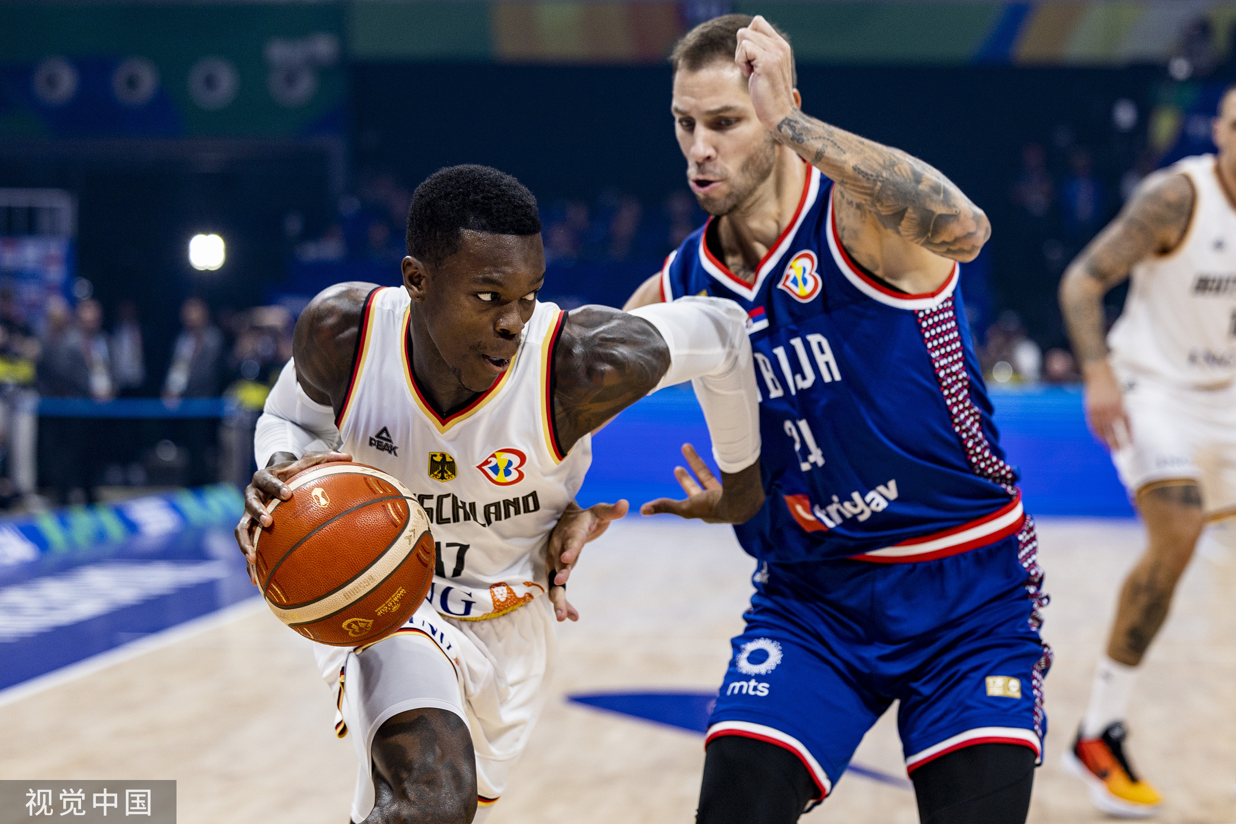 包含塞尔维亚篮球联赛瞩目强队擒俘攻占榜首的词条