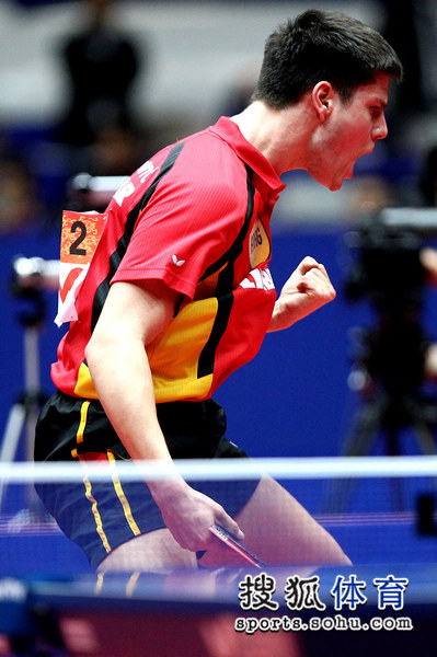 日本队险胜中国队,奥恰洛夫刷新纪录的简单介绍 日本队险胜中国队,奥恰洛夫刷新纪录的简单介绍