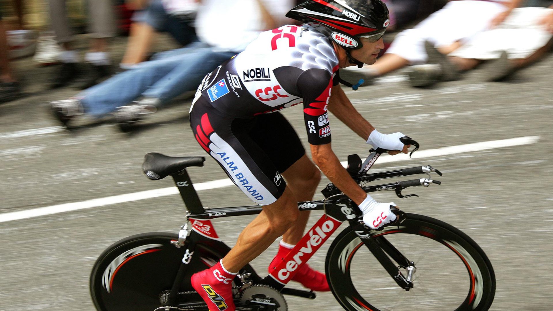 当国王一波带走魔术，乔治在英超争冠接管比赛，统治力的双重变奏